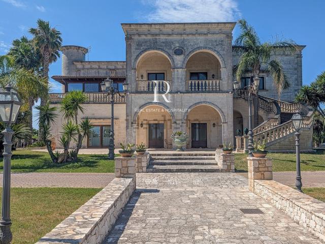 Rustici e casali in vendita di 1000 m²