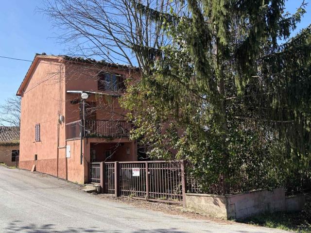 Rustici e casali in vendita di 100 m²