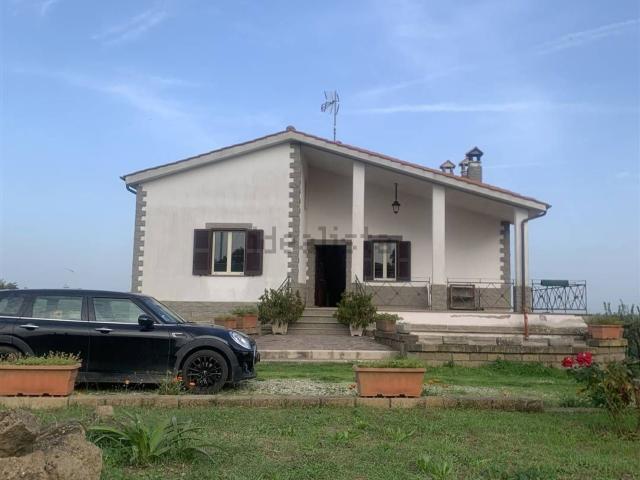 Rustici e casali in vendita di 100 m²