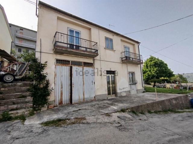 Rustici e casali in vendita di 100 m²