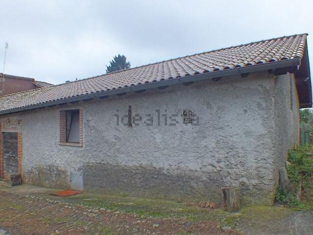 Rustici e casali in vendita di 100 m²