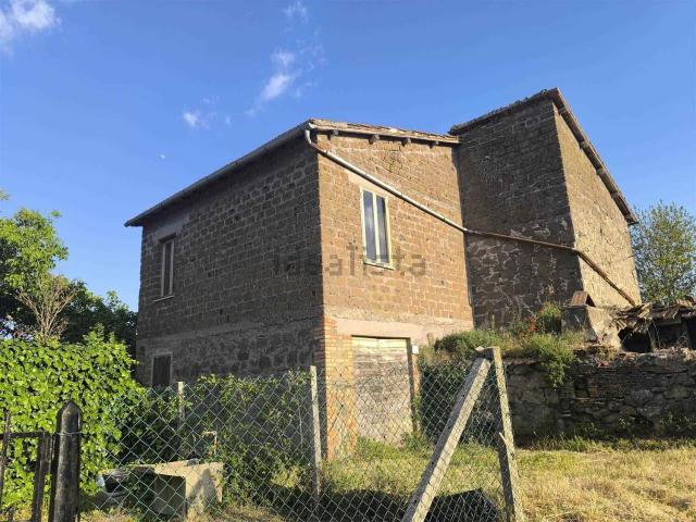Rustici e casali in vendita di 100 m²
