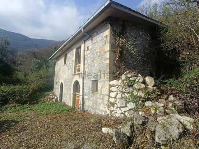 Rustici e casali in vendita di 100 m² in Contrada feudo