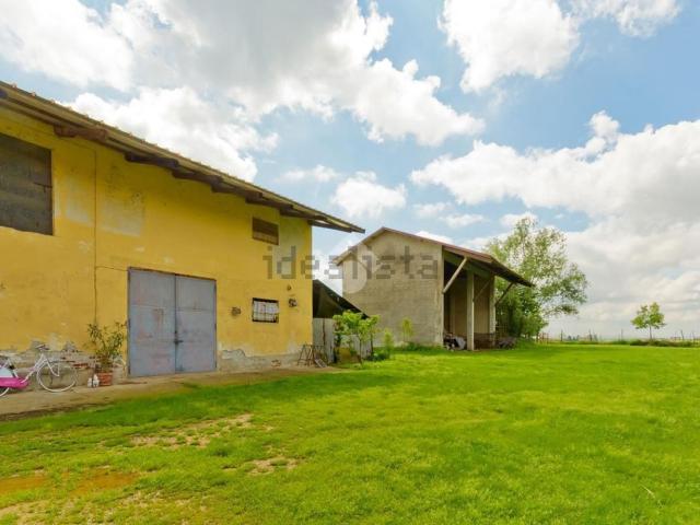 Rustici e casali in vendita di 100 m² in Strada dei Finigialdi, 16