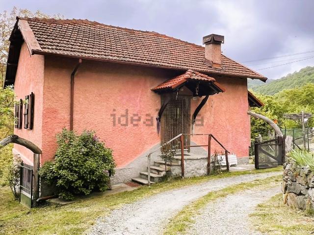 Rustici e casali in vendita di 100 m² in Strada Pessina Batresca, 333