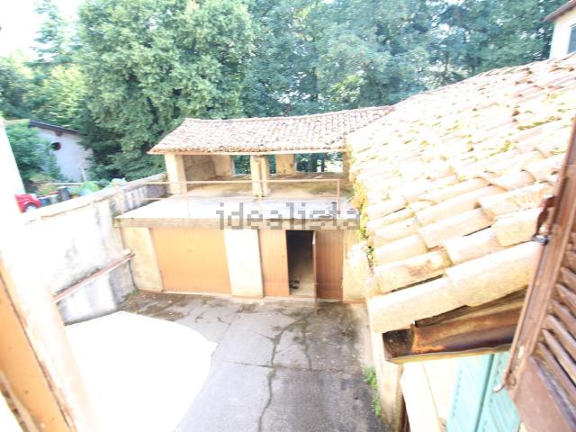 Rustici e casali in vendita di 100 m² in Piazza della Chiesa