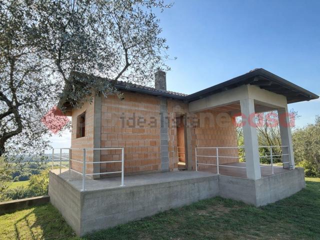 Rustici e casali in vendita di 100 m² in Via Monte Radicino