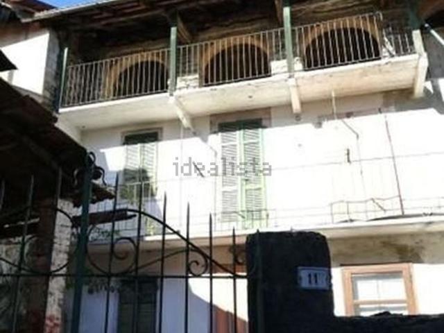 Rustici e casali in vendita di 100 m² in Via Adua