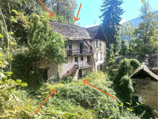 Rustici e casali in vendita di 100 m² in Via Cavallini