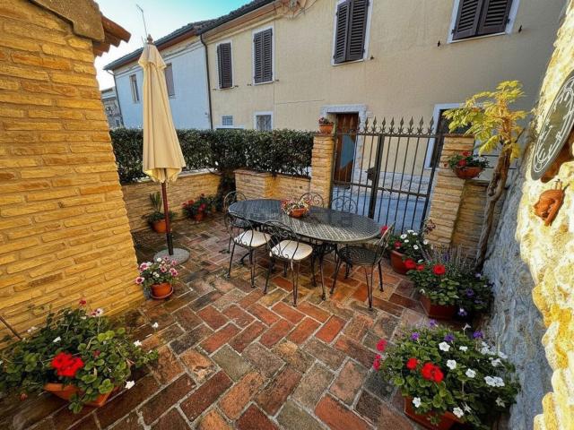 Rustici e casali in vendita di 100 m² in Via del Mattatoio