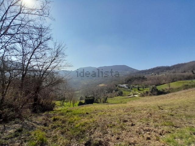 Rustici e casali in vendita di 100 m² in Via Pirio