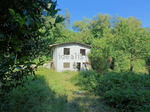 Rustici e casali in vendita di 100 m² in Via Sanpastore