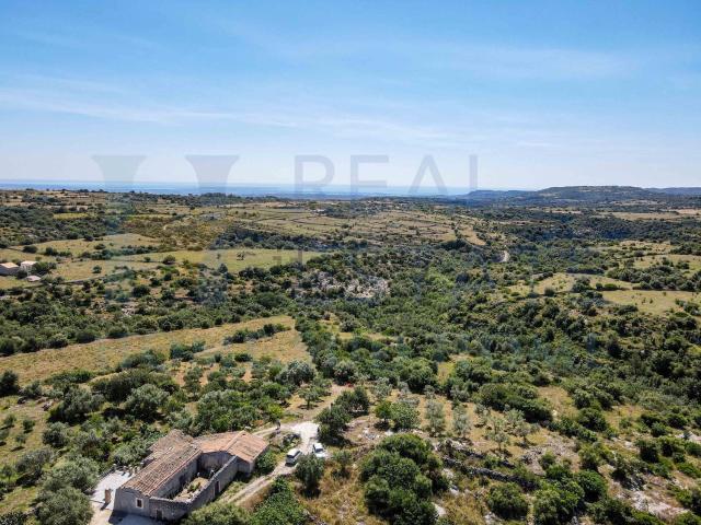 Rustici e casali in vendita di 100 m² in Via Tommaso Fazello, 228