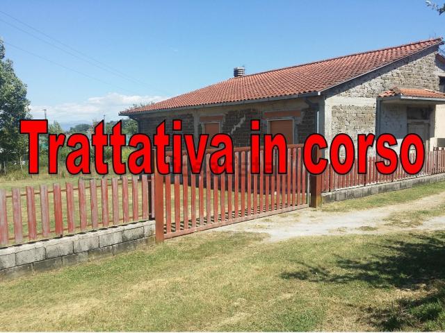 Rustici e casali in vendita di 100 m² in Via Vallerizza