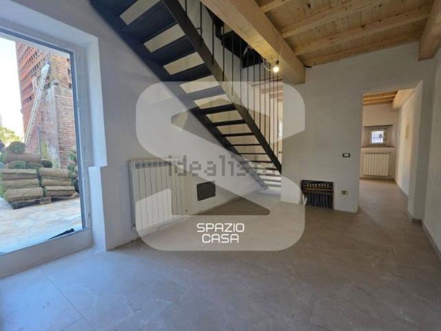 Rustici e casali in vendita di 100 m² in Via Vecchia Pesciatina, 204