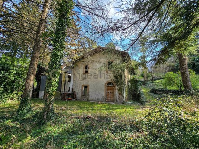 Rustici e casali in vendita di 102 m² in Strada Provinciale 7