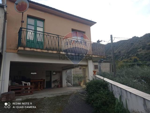Rustici e casali in vendita di 115 m² in Strada Senza Nome