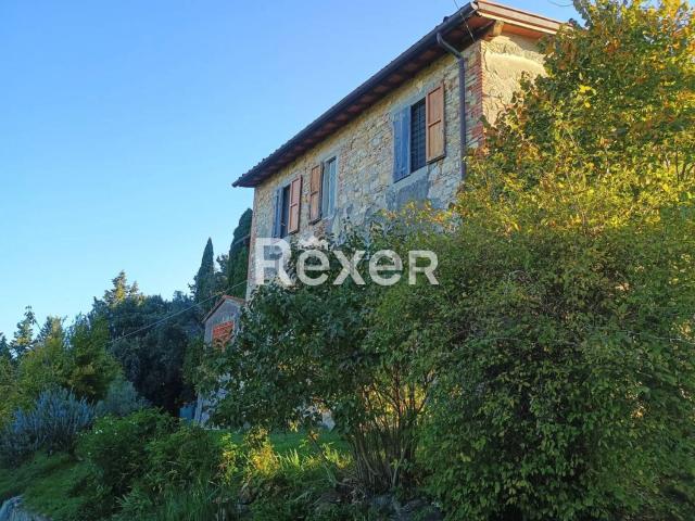 Rustici e casali in vendita di 1191 m² in Via di Sarnese