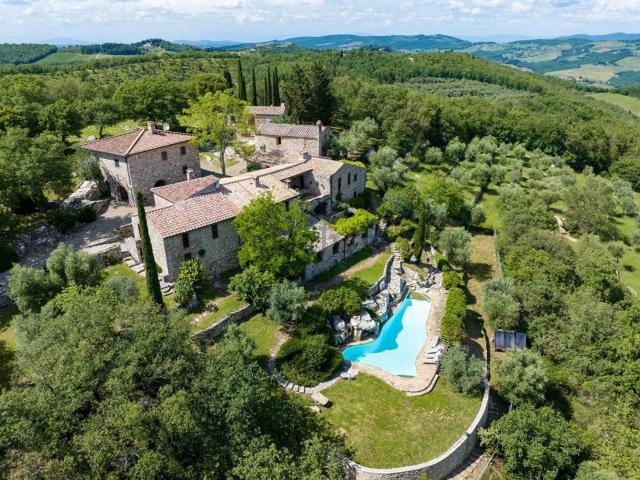 Rustici e casali in vendita di 1100 m² in Località Ricavo