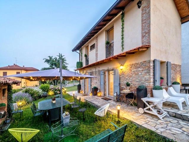 Rustici e casali in vendita di 110 m² in Frazione Moriano