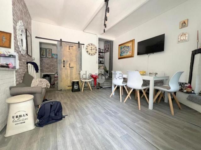 Rustici e casali in vendita di 110 m² in Frazione Quarto Superiore