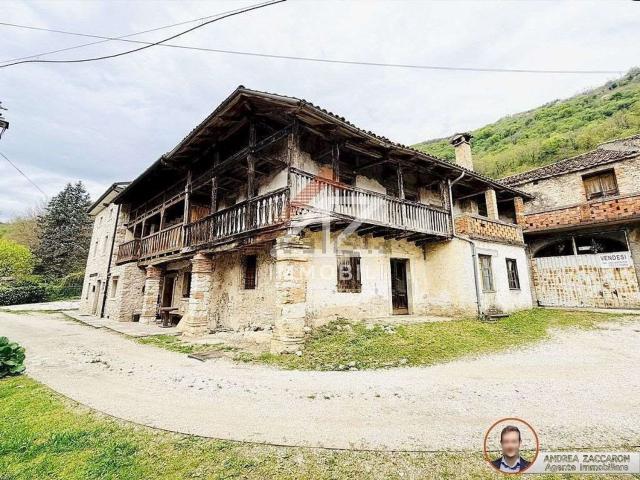 Rustici e casali in vendita di 110 m² in Vicolo Pigafetta, 6