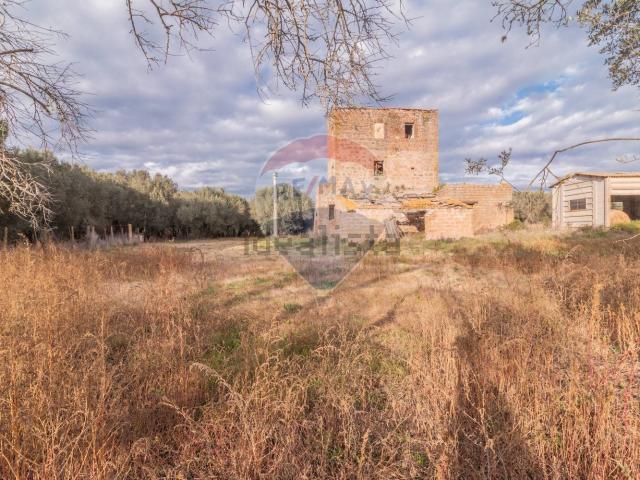 Rustici e casali in vendita di 111 m² in Via Aurelia Bis