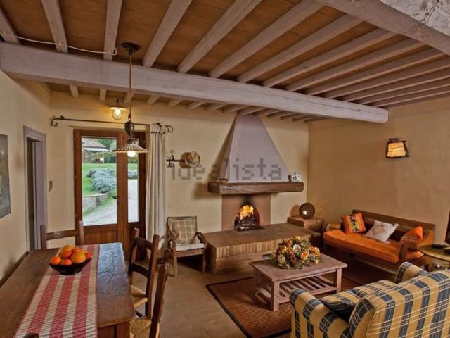 Rustici e casali in vendita di 112 m²