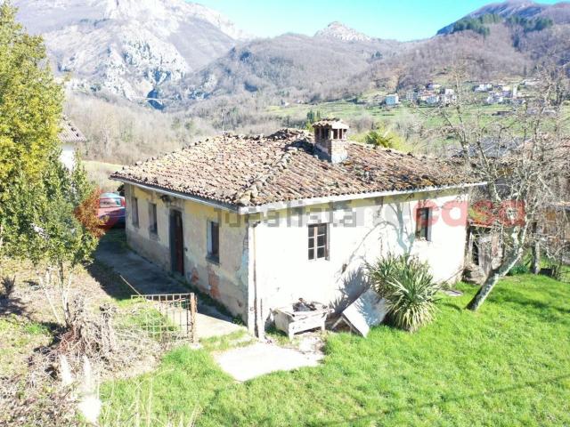 Rustici e casali in vendita di 125 m² in Località Comunale, 11