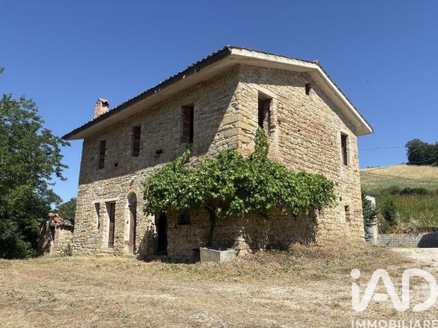 Rustici e casali in vendita di 128 m² in Località Vallimestre, 37