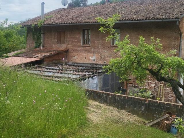 Rustici e casali in vendita di 129 m² in Strada Bonvino, 33