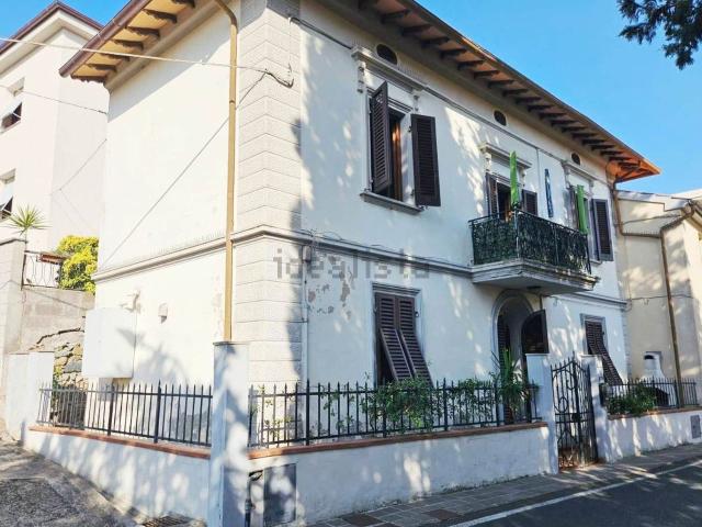 Rustici e casali in vendita di 120 m²