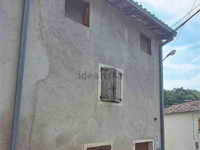 Rustici e casali in vendita di 120 m²