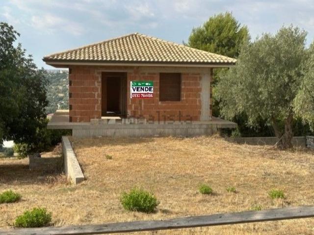 Rustici e casali in vendita di 120 m² in Contrada Violicce