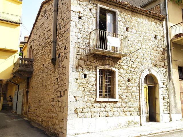 Rustici e casali in vendita di 120 m² in Corso Italia