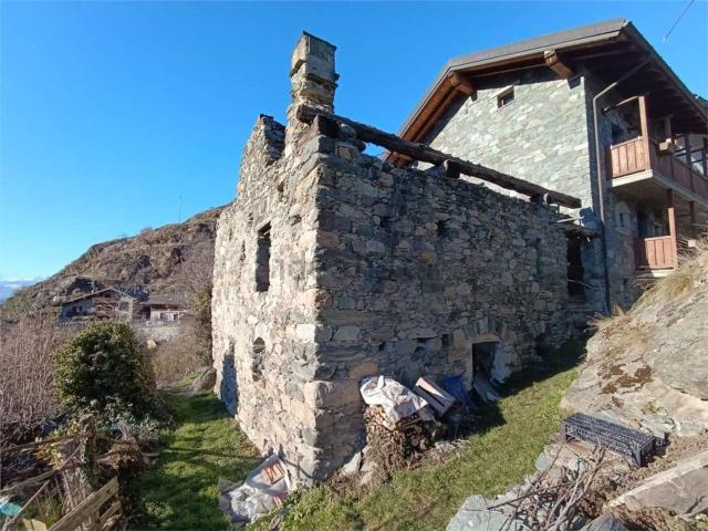 Rustici e casali in vendita di 120 m² in Località Feilley