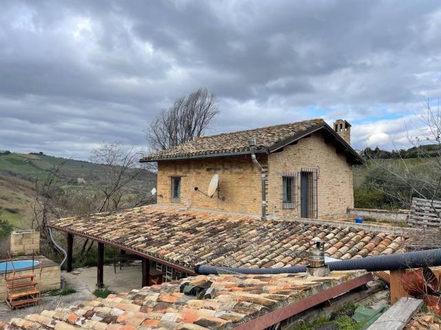 Rustici e casali in vendita di 120 m² in Strada Provinciale 32
