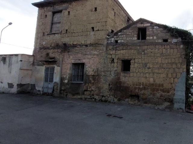 Rustici e casali in vendita di 120 m² in Via Calabrese, 87