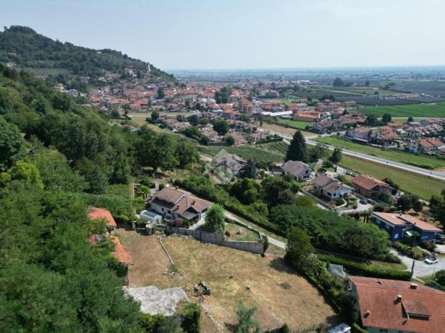 Rustici e casali in vendita di 120 m² in Via Umberto Pedrini, 4
