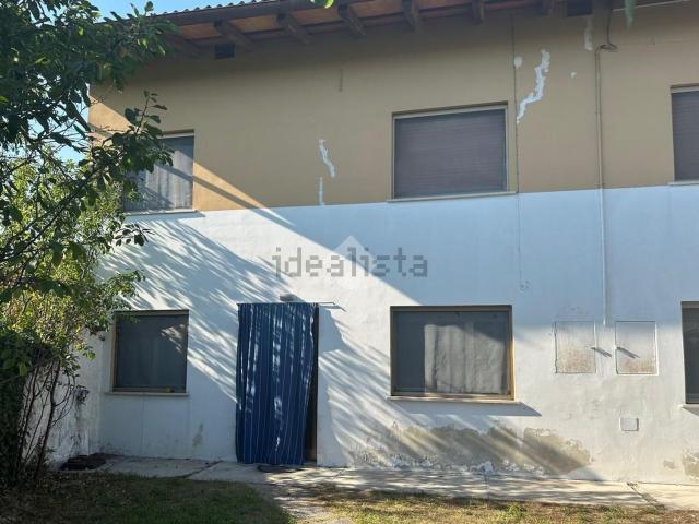 Rustici e casali in vendita di 121 m² in Via Dignano, 3