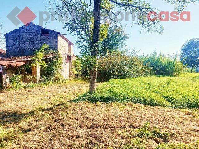 Rustici e casali in vendita di 121 m² in Via Quartora I, 13