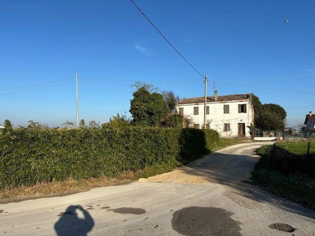 Rustici e casali in vendita di 134 m²