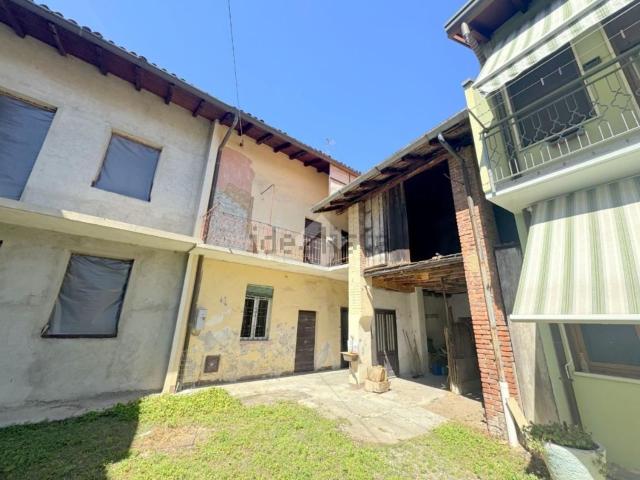 Rustici e casali in vendita di 135 m² in Via Dante Alighieri, 20