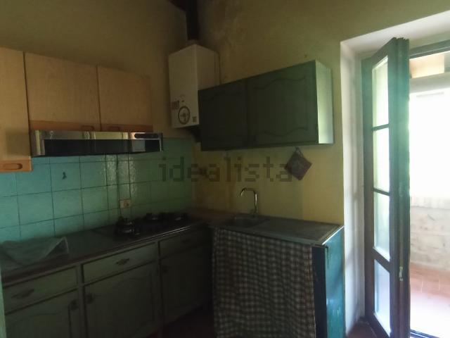 Rustici e casali in vendita di 139 m² in Frazione penna, 109