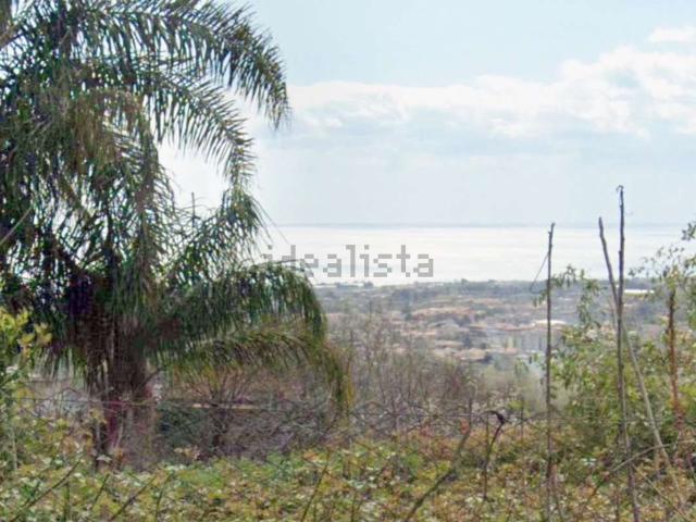 Rustici e casali in vendita di 1300 m² in Via Duccio Galimberti