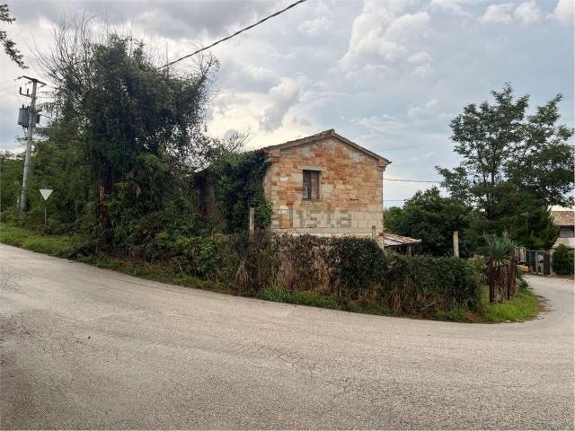 Rustici e casali in vendita di 130 m²