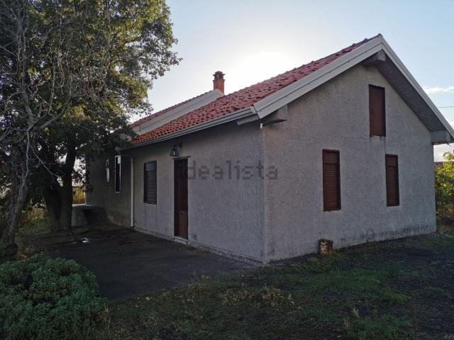 Rustici e casali in vendita di 130 m² in Strada Milia