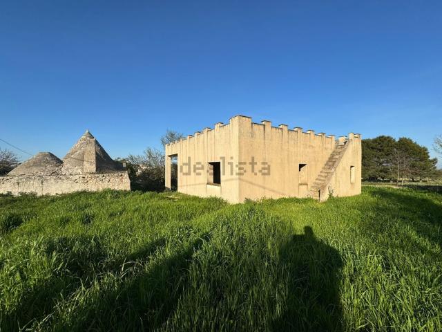 Rustici e casali in vendita di 130 m² in Strada Paretone Zona I, 270