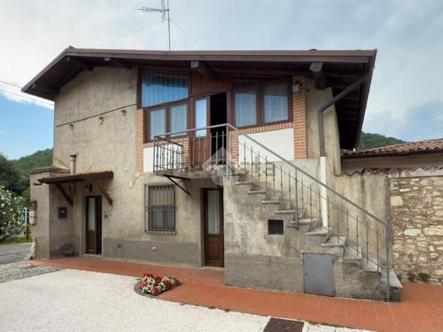 Rustici e casali in vendita di 130 m² in Vicolo Alfiere, 19