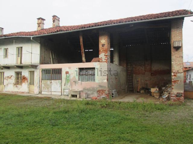 Rustici e casali in vendita di 130 m² in Vicolo Luigi Einaudi